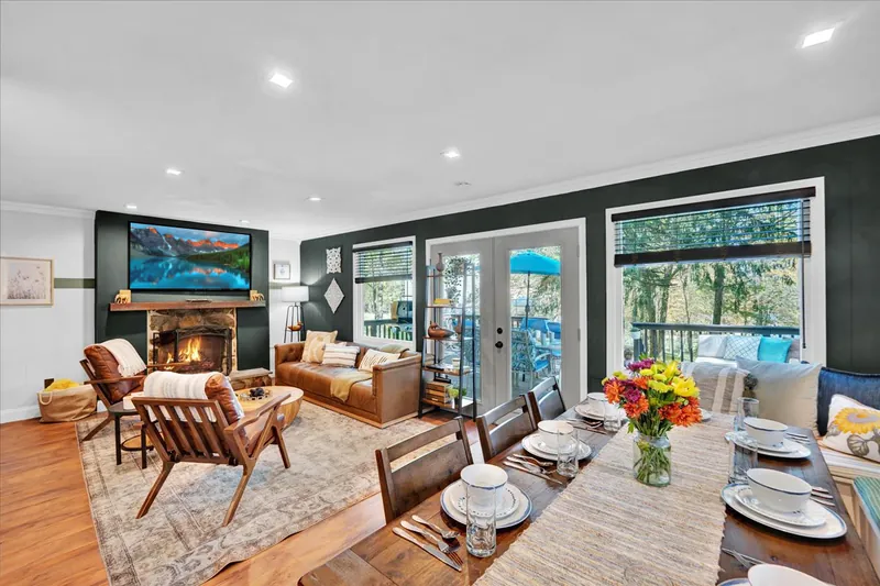Soak in plenty of natural light and lake views