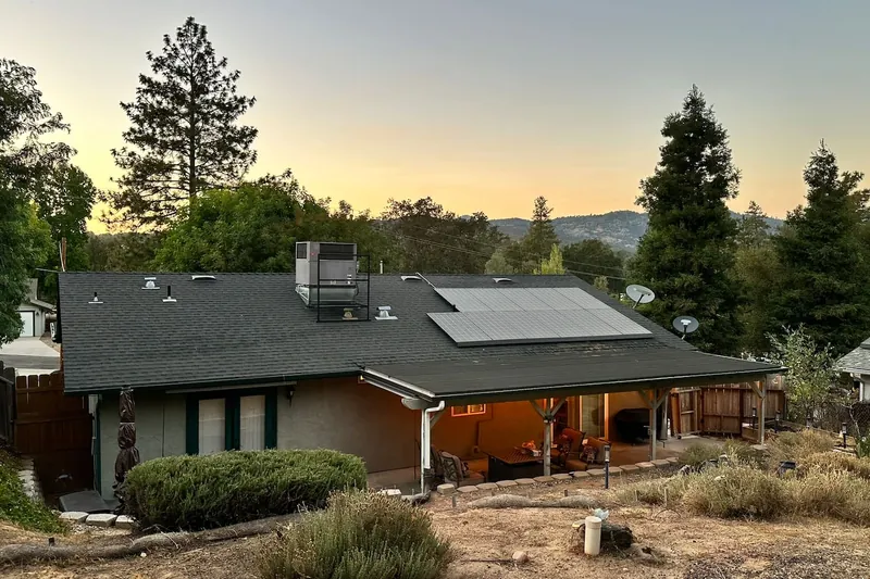 Hot tub under the stars—your private Yosemite basecamp awaits!